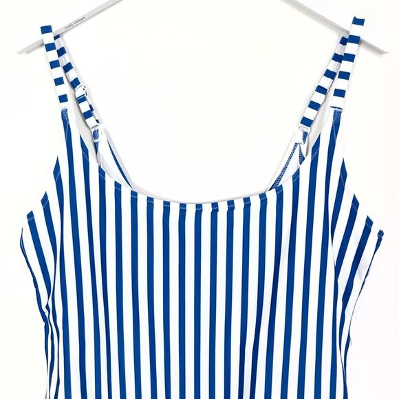 Old Navy One-Piece Swimsuit - Picture 3 of 9